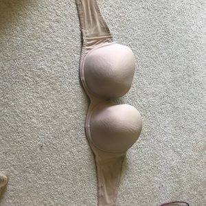 Size 42C strapless bra with straps